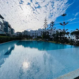 Melrose Beαch Aρραrt Pοοl Vieω Apartment